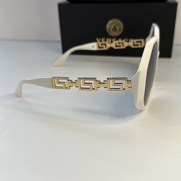New Authentic Versace VE 4395 (314/87) sunglasses - Picture 5 of 13